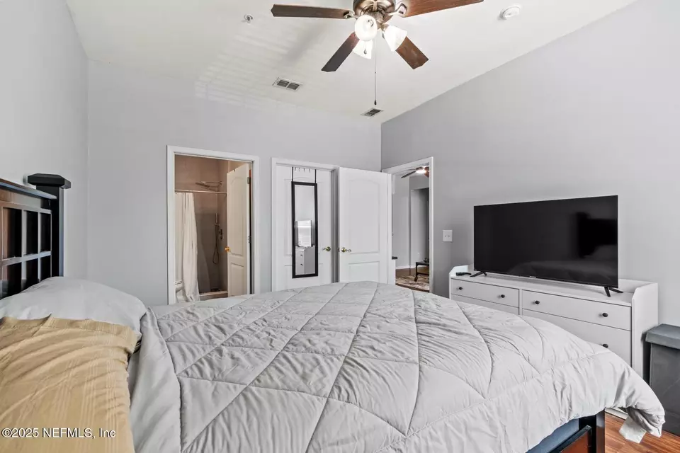 Bedroom - 8601 Beach Blvd #905, Jacksonville, FL 32216 photo 2 of 5