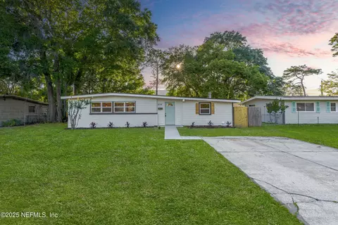 2716 Herrick Dr, Jacksonville, FL 32211