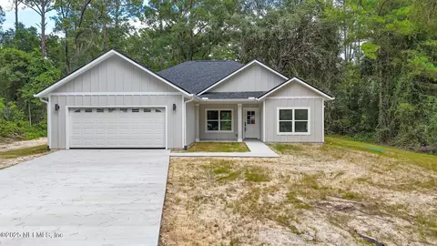 123 Ramsey Dr, Melrose, FL 32666