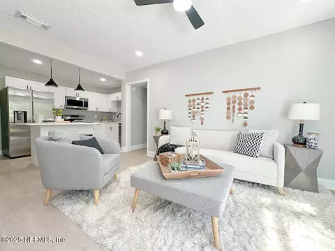 2955 Alonso Rd, Jacksonville, FL 32216
