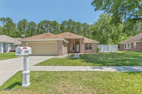 136 Southern Grove Dr, Saint Johns, FL 32259