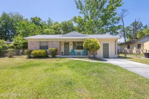 4532 Jade Dr E, Jacksonville, FL 32210