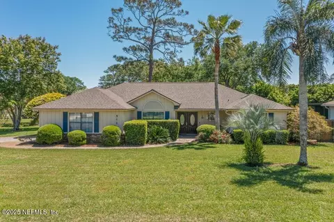 511 Valley Forge Rd E, Neptune Beach, FL 32266