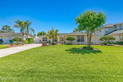 4465 Coquina Dr, Jacksonville, FL 32250