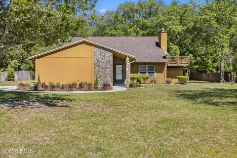 8149 Cayuga Trl W, Jacksonville, FL 32244