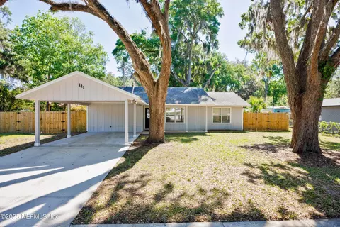 111 Husson Ave, Palatka, FL 32177