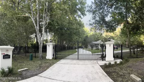 2807 Scott Mill Pl, Jacksonville, FL 32223