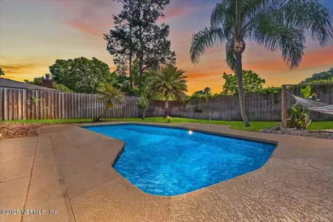 811 Acapulco Rd, Jacksonville, FL 32216