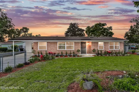 541 Coppitt Dr S, Orange Park, FL 32073