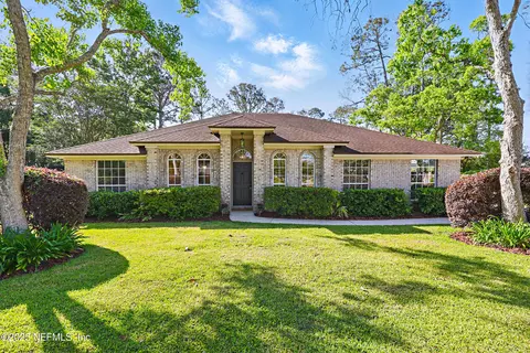 1600 Chain Fern Way, Fleming Island, FL 32003
