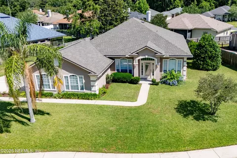 3099 Five Oaks Ln, Green Cove Springs, FL 32043