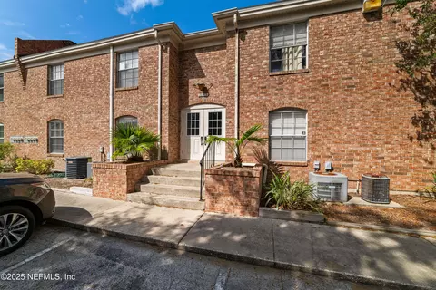 5201 Atlantic Blvd #109, Jacksonville, FL 32207