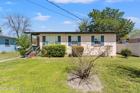 5533 Belafonte Dr, Jacksonville, FL 32209