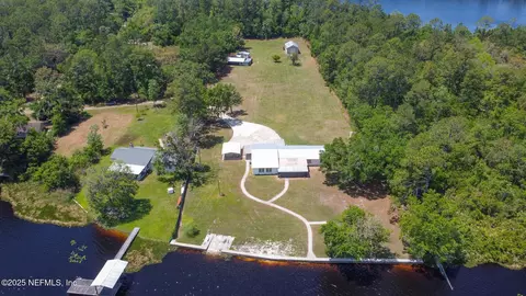 114 Evergreen Ct, Interlachen, FL 32148