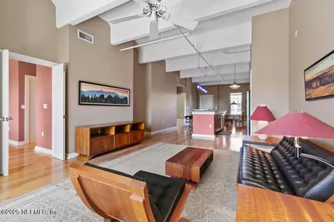 1661 Riverside Ave #406, Jacksonville, FL 32204