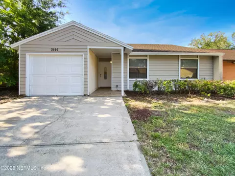 3444 Excalibur Way E, Jacksonville, FL 32223