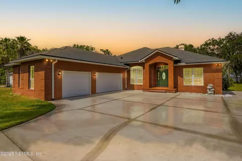 5577 Dianthus St, Green Cove Springs, FL 32043