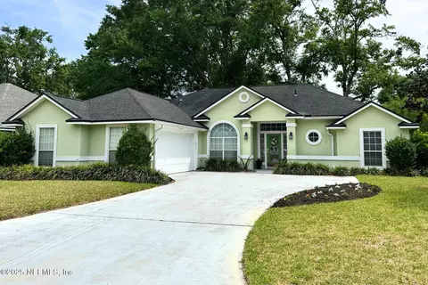 1045 Blackberry Ln, Saint Johns, FL 32259