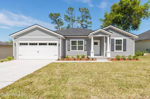 803 Pine Moss Rd, Jacksonville, FL 32218