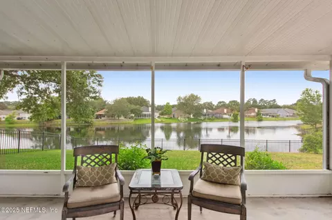 2518 Carriage Lamp Dr, Jacksonville, FL 32246