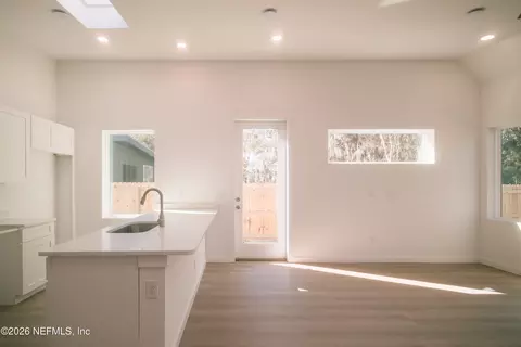 Living - 576 Woodlawn Rd, Saint Augustine, FL 32084 photo 1 of 2