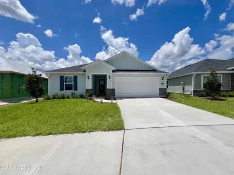 8368 Hawkes Meadow Dr, Jacksonville, FL 32219