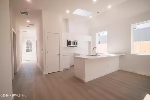 Entry Way - 572 Woodlawn Rd, Saint Augustine, FL 32084 photo 1 of 1