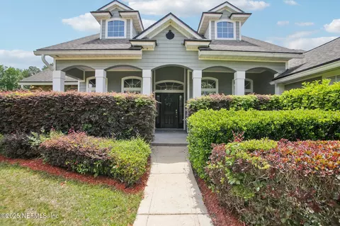 8152 Sierra Oaks Blvd, Jacksonville, FL 32219
