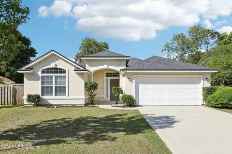 86123 Red Holly Pl, Yulee, FL 32097