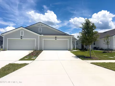 623 Juniper Hills Dr, Saint Johns, FL 32259
