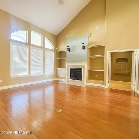 Living - 1897 Hickory Trace Dr, Fleming Island, FL 32003 photo 2 of 10