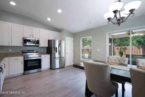 76044 Deerwood Dr, Yulee, FL 32097