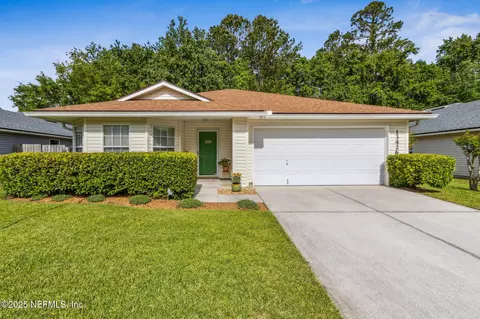 13426 Ashford Wood Ct E, Jacksonville, FL 32218