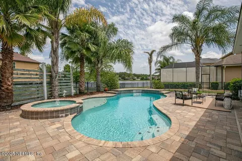 486 Cloisterbane Dr, Saint Johns, FL 32259