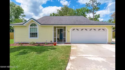 718 Martinique Ct, Fleming Island, FL 32003