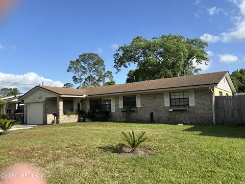 6050 Carrevero Dr S, Jacksonville, FL 32216