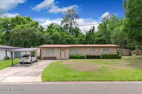 6922 Rollo Rd, Jacksonville, FL 32205