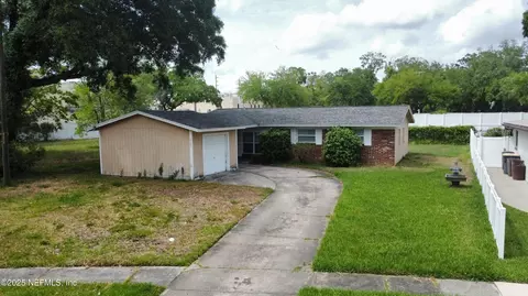 6103 Carranza Dr, Jacksonville, FL 32216