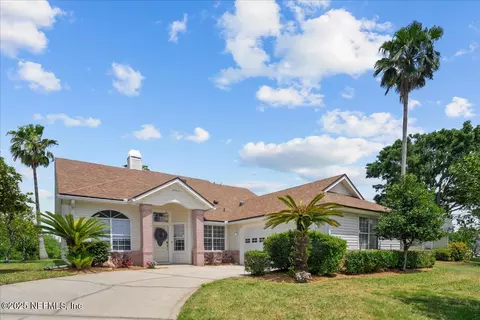 12519 St Martins Dr S, Jacksonville, FL 32246