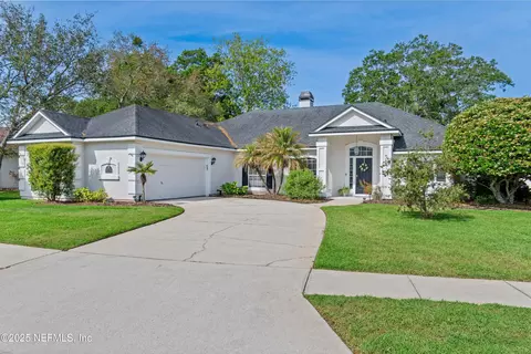 2116 Sound Overlook Dr E, Jacksonville, FL 32224
