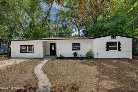 5540 Windermere Dr, Jacksonville, FL 32211