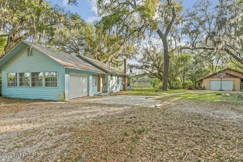 406 Union Ave, Crescent City, FL 32112