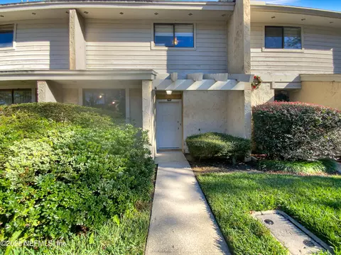 3801 Crown Point Rd #1202, Jacksonville, FL 32257