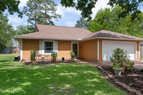 10885 Steeding Horse Dr, Jacksonville, FL 32257