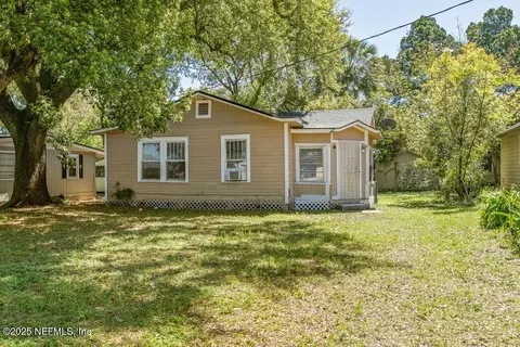 744 Fernway St, Jacksonville, FL 32208