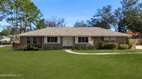 597 Pembridge Ct, Orange Park, FL 32073