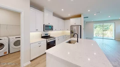 624 Juniper Hills Dr, Saint Johns, FL 32259