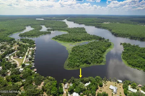 269 Hermits Dr, Satsuma, FL 32189