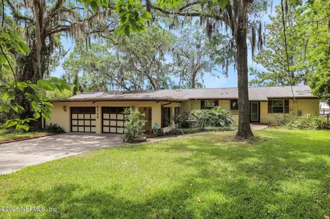 6732 Oakwood Dr, Jacksonville, FL 32211