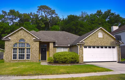 3385 Shauna Oaks Cir E, Jacksonville, FL 32277